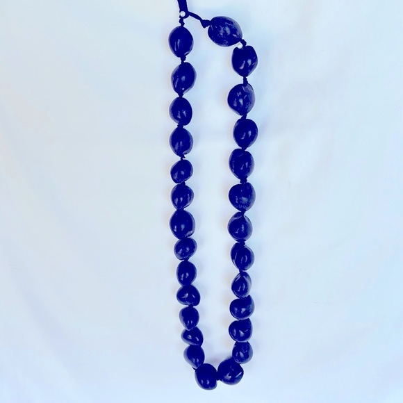 NWOT Well Made Hawaiian Kukui Nuts Lei Black - Picture 3 of 6